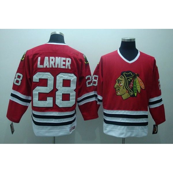 Blackhawks #28 Steve Larmer Stitched Red CCM Throwback Jersey