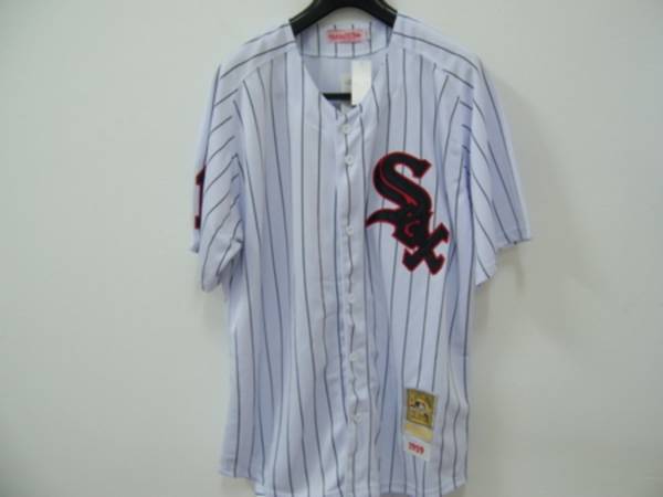 Mitchell And Ness White Sox #11 Luis Aparicio Stitched White Throwback Jersey