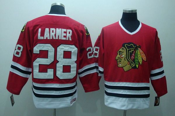 Blackhawks #28 Steve Larmer Stitched Red CCM Throwback Jersey
